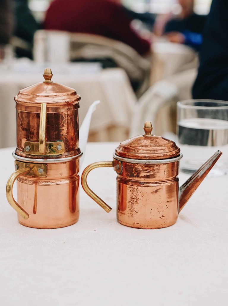 The BEST 5 Coffee Shops in Naples À La French Food