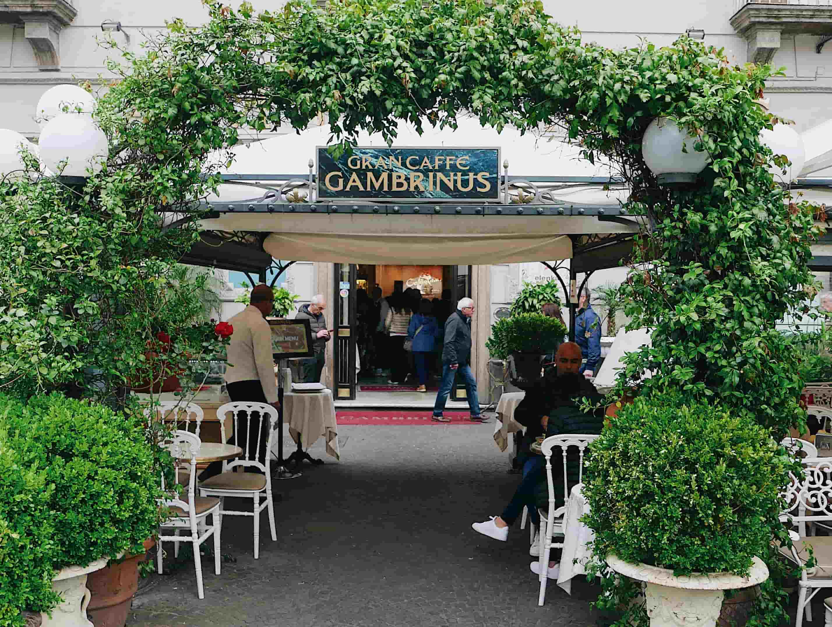 Entrée du Bambrinus café